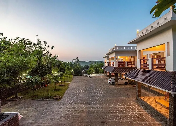 Stayvista At Springhills Villa & Ayurvedic Spa